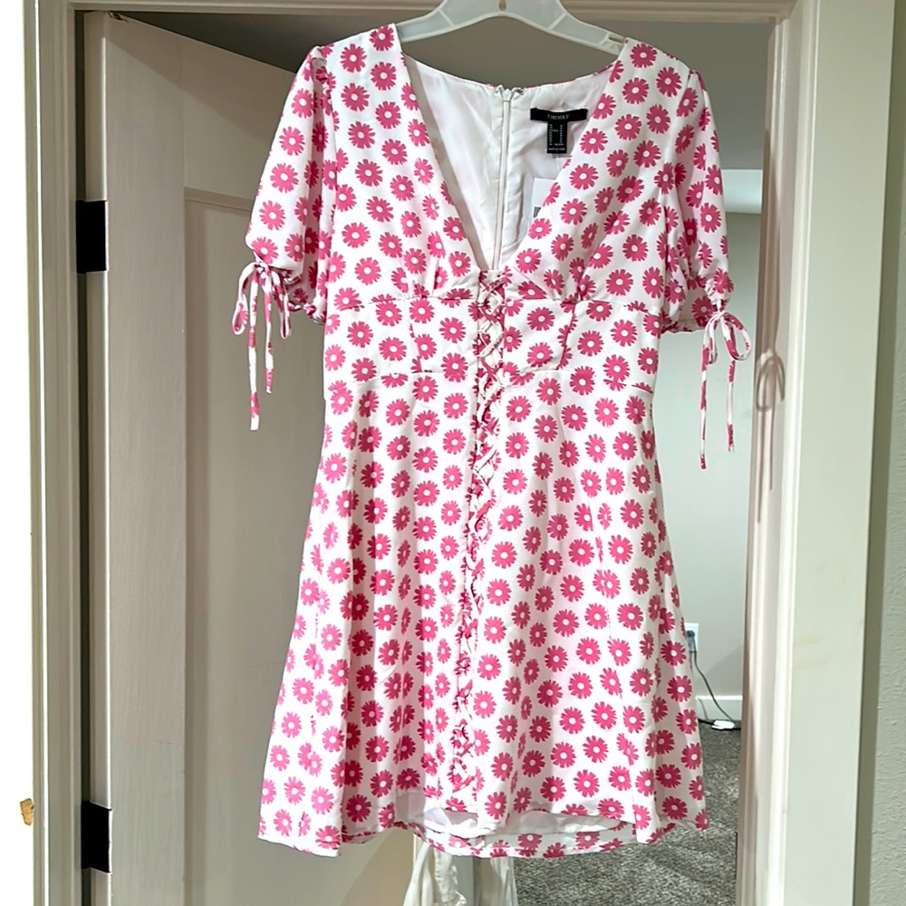 Forever 21 M dress with tags